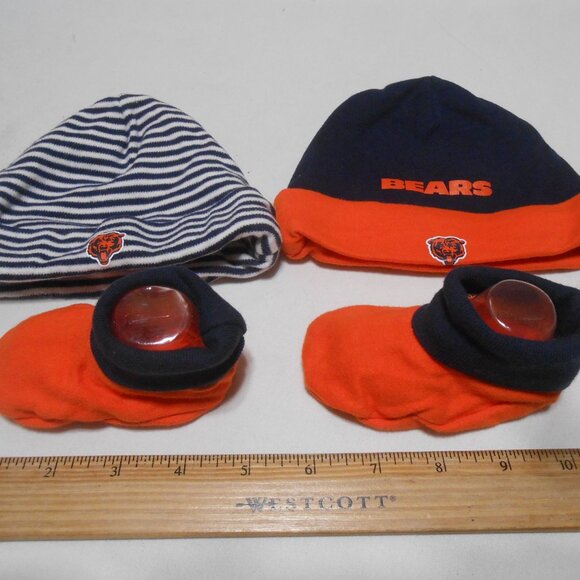 NFL CHICAGO BEARS BABY BEANIE STOCKING HATS & MATCHING BOOTIES SIZE 0-9 MONTHS - Picture 5 of 9